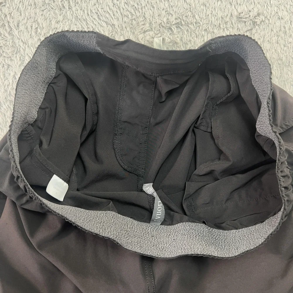 Vuori Banks Shorts Mens XL Black Performance Stretch Lined Athleisure V330